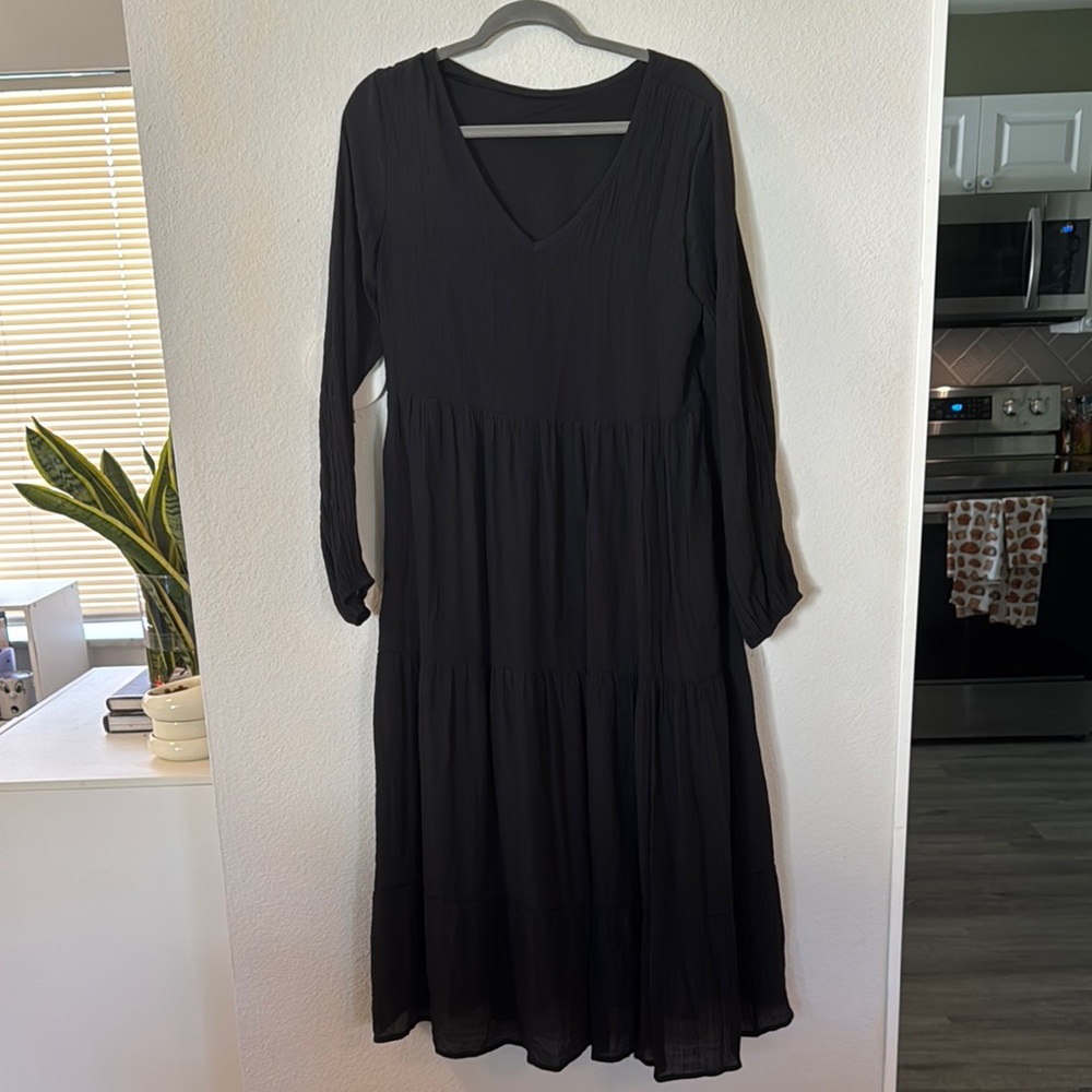 Elegant Black Maxi Dress